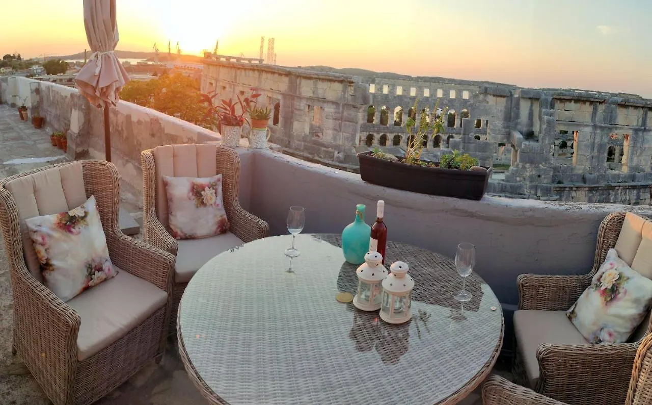 Best View Pula 0*,  Croacia